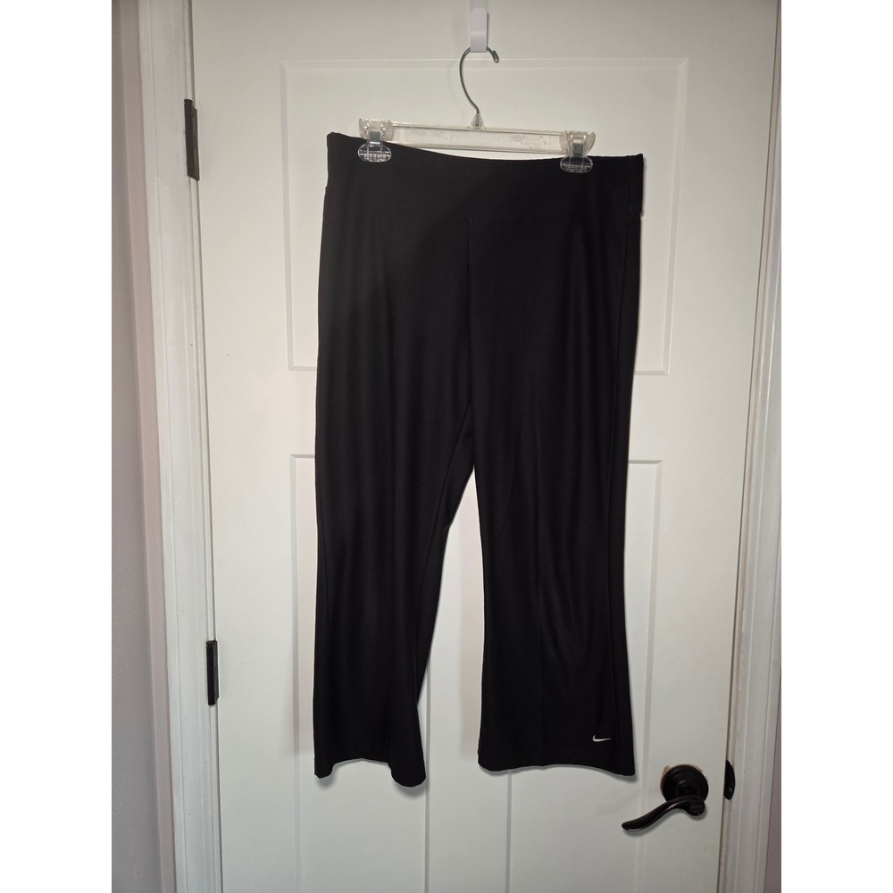 Nike Fit Dry Womens Black Capri Athletic Pants Large L(12-14) Yoga Leggings